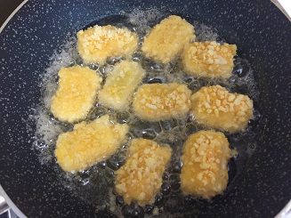 Biến tấu với món phô mai chiên kiểu mới bằng chảo chống dính 3