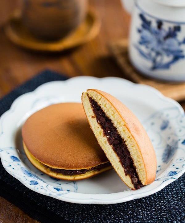 Cách làm bánh rán Doremon bằng chảo chống dính cực kỳ đáng yêu 8