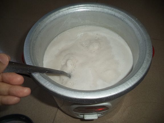 Cách làm dầu dừa bằng nồi cơm điện nhanh nhất 2