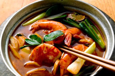 Cách làm lẩu tôm chua cay nhìn là thèm bằng bếp lẩu điện CHÍNH HÃNG SUNHOUSE