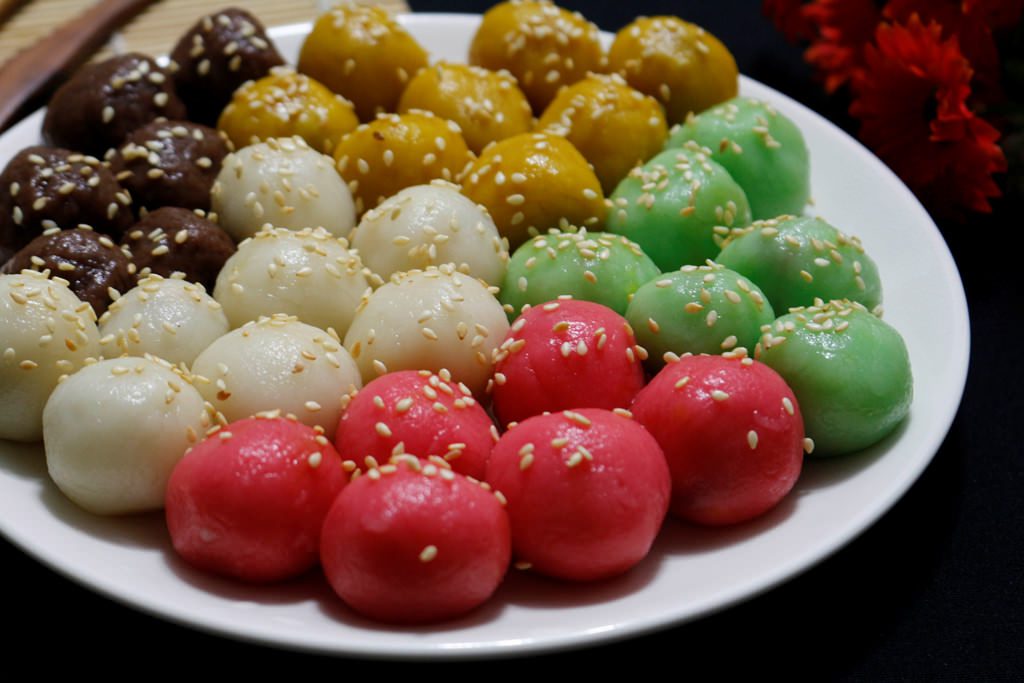 Cách làm món bánh trôi ngũ sắc cực lạ mắt cho tết Hàn Thực 5