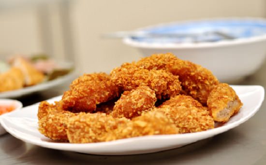 Cách làm nem chua rán tại nhà ngon, giòn rụm 6