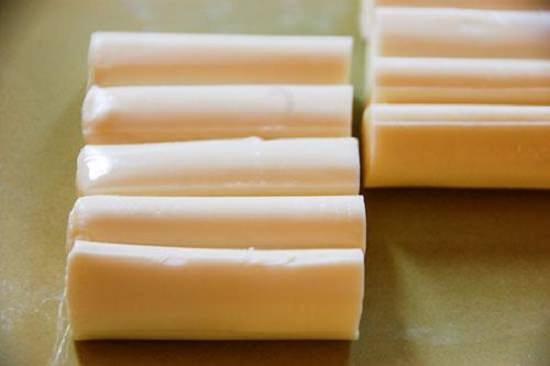 [NGON HƠN MỖI NGÀY] Cách làm phô mai que đơn giản mà ngon như ngoài quán 1
