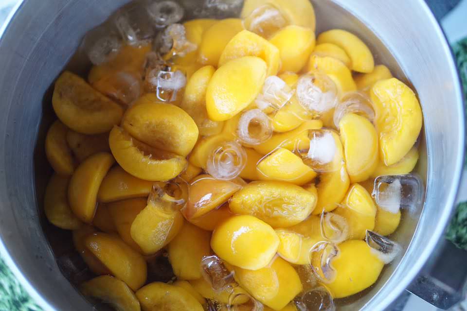 Cách làm trà đào cam sả ngon như mua ngoài tiệm 5