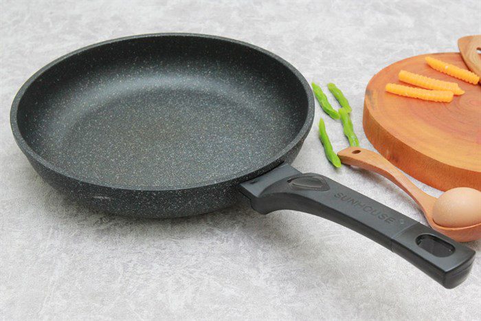 Những “phẩm chất” làm nên thương hiệu chảo chống dính CHÍNH HÃNG SUNHOUSE 001