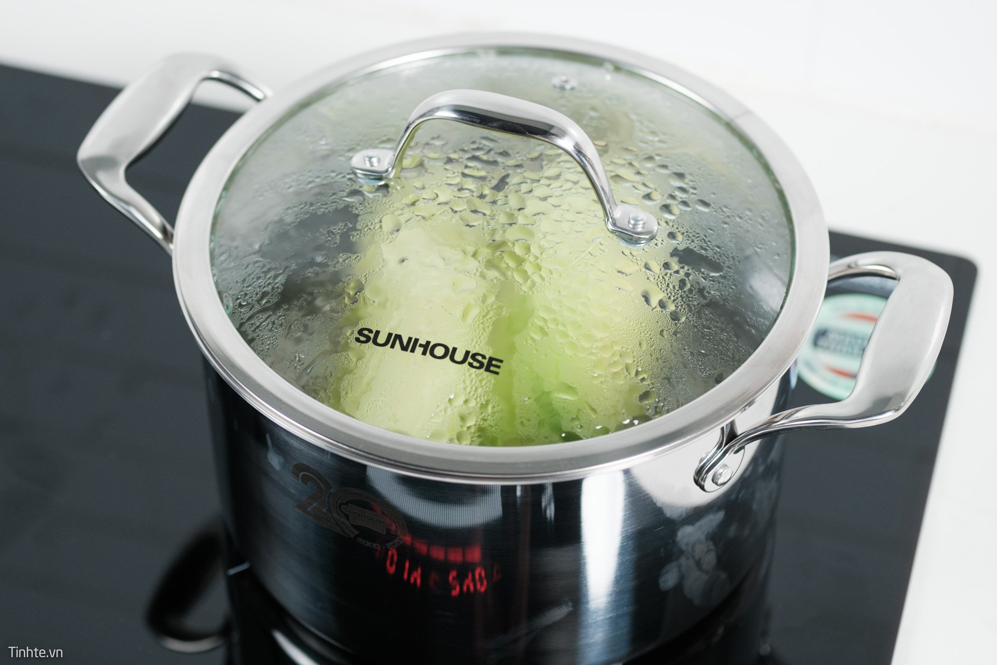 Chia sẻ về bếp vừa điện từ vừa hồng ngoại CHÍNH HÃNG SUNHOUSE MMB9200MIX: nấu được mọi loại nồi! 3