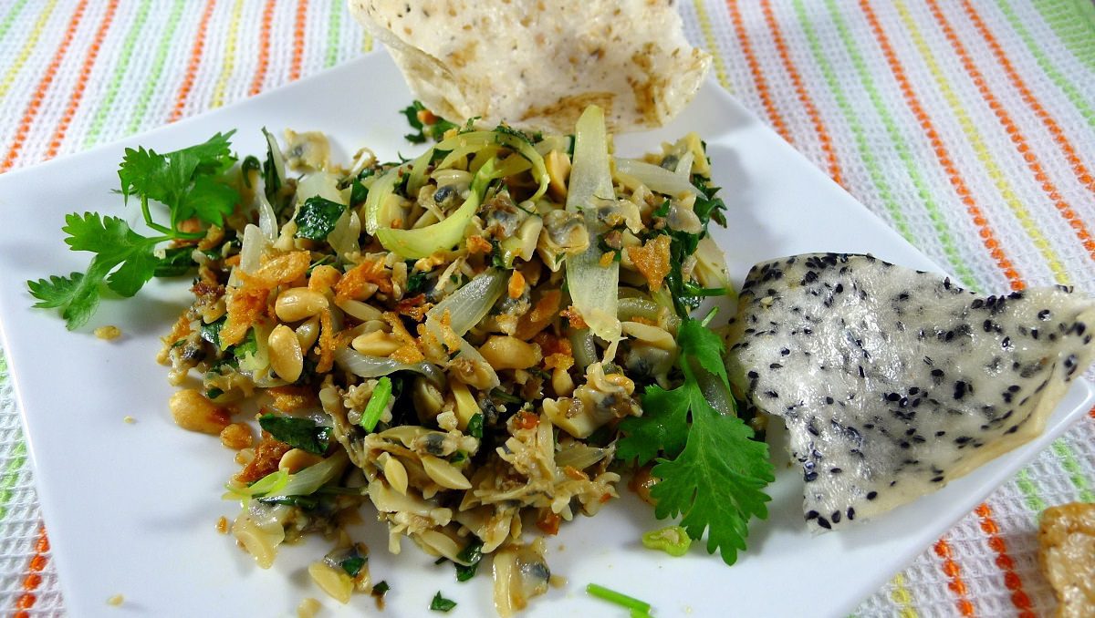 Gợi ý cách chế biến hến xúc bánh đa – Món nhậu lạ miệng cho cả gia đình 4