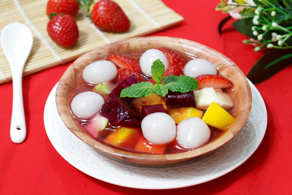 Hướng dẫn làm chè hoa quả trân châu ngon mát 5