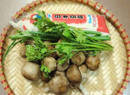 Hướng dẫn làm món đậu hũ non sốt nấm đông cô cho mùa lễ Vu Lan 1