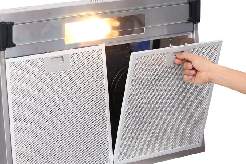 Có nên mua máy hút mùi giá rẻ hay không? 03