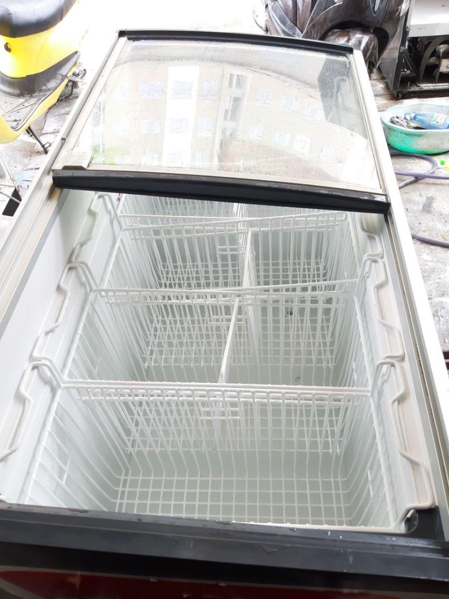 Tủ đông có làm đá được không? 02