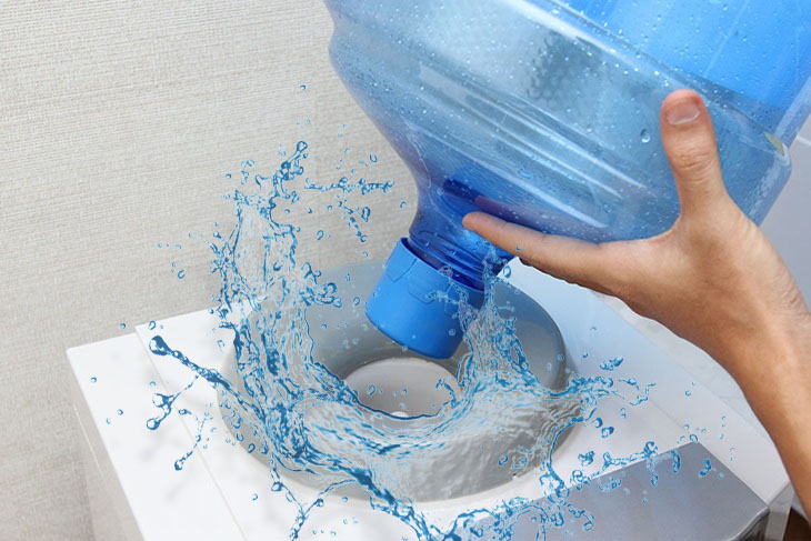 Nên mua cây nước nóng lạnh hay máy lọc nước tích hợp nóng lạnh để sử dụng tại gia đình? 4