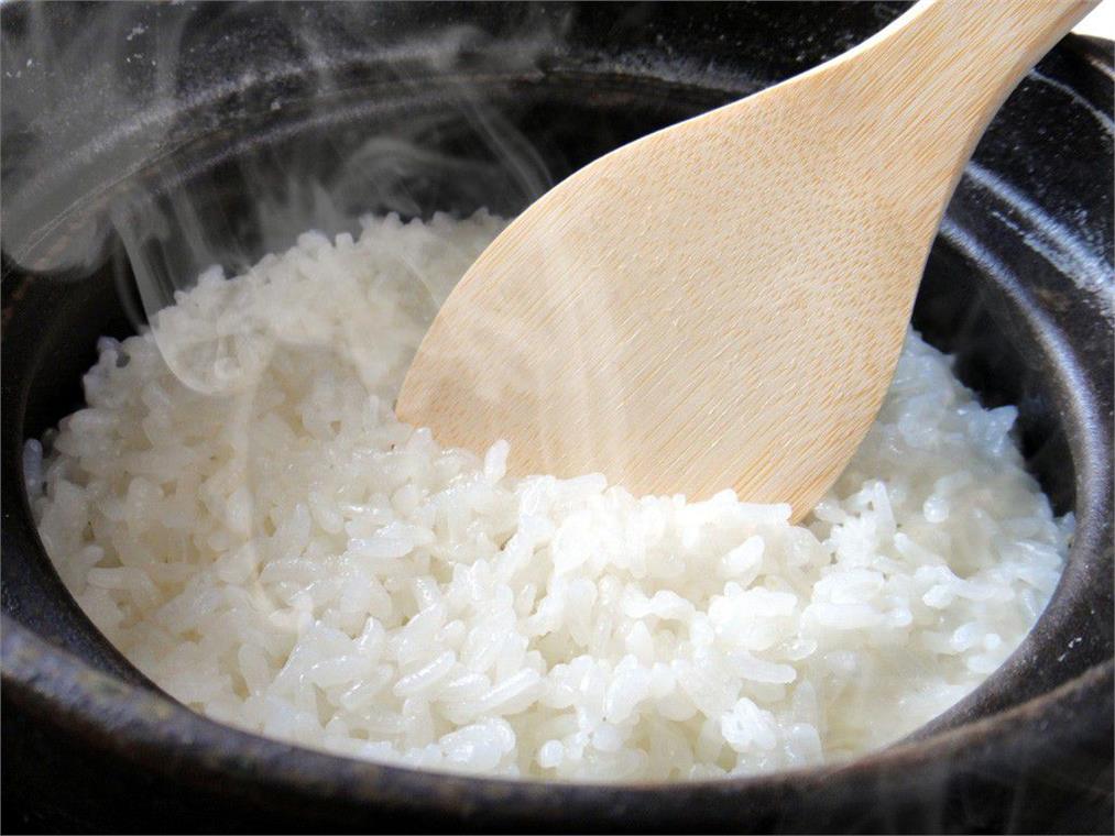 Bỏ túi mẹo sử dụng nồi cơm điện đúng cách để nâng cao tuổi thọ và đảm bảo an toàn  4