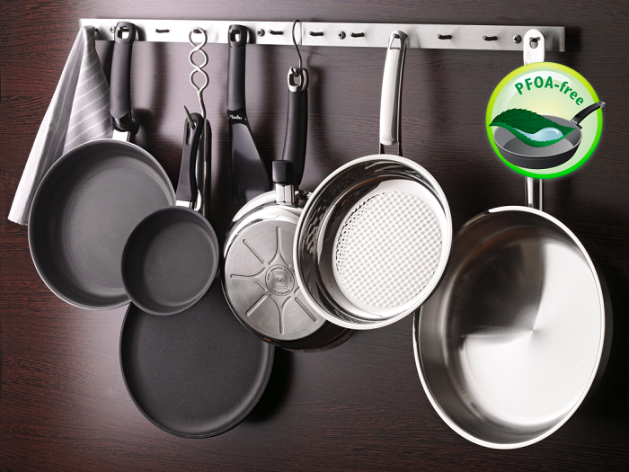 Phải làm gì với chảo chống dính mới mua về? 4