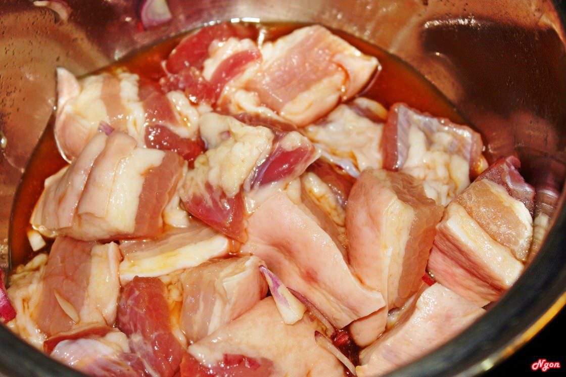 Kho thịt thơm ngon, lạ miệng với củ đậu 3