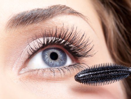 Kinh nghiệm sử dụng dầu dừa dưỡng mi dài, cong không cần chuốt mascara