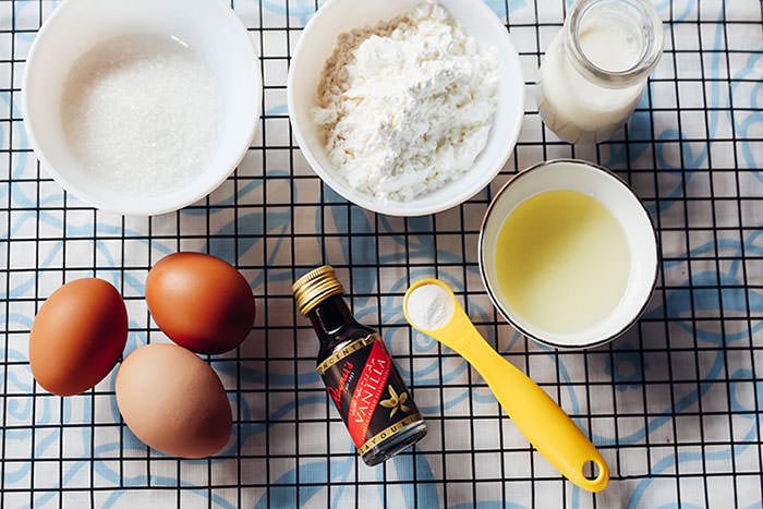 Làm bánh bông lan bằng chảo chống dính, bạn đã biết chưa? 1