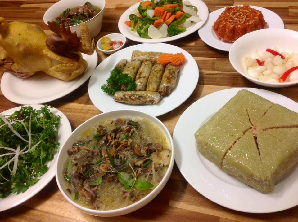 Đổi mới mâm cỗ cúng ông Công ông Táo cùng với CHÍNH HÃNG SUNHOUSE 001