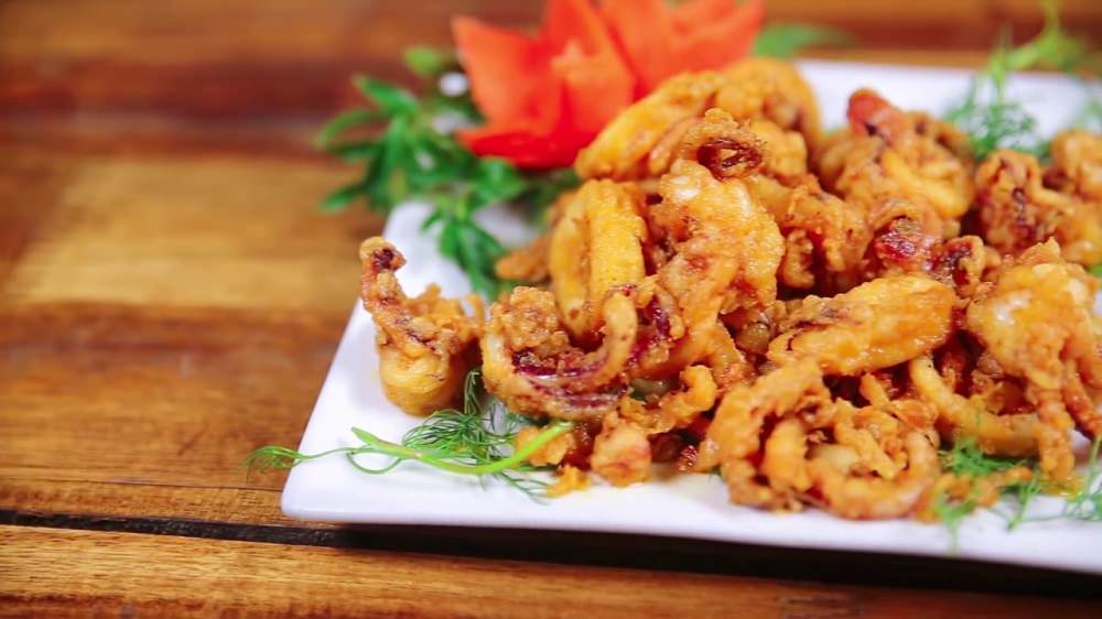 Không lo thiếu món nhậu mùa World Cup với Mực chiên bơ tỏi thơm lừng, béo ngậy