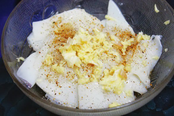 Không lo thiếu món nhậu mùa World Cup với Mực chiên bơ tỏi thơm lừng, béo ngậy 2