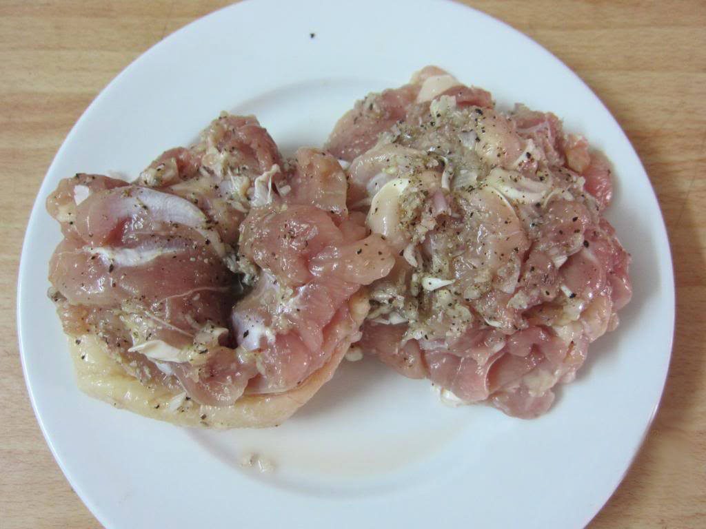 [NGON HƠN MỖI NGÀY] Đùi gà rút xương nhồi chuối 1