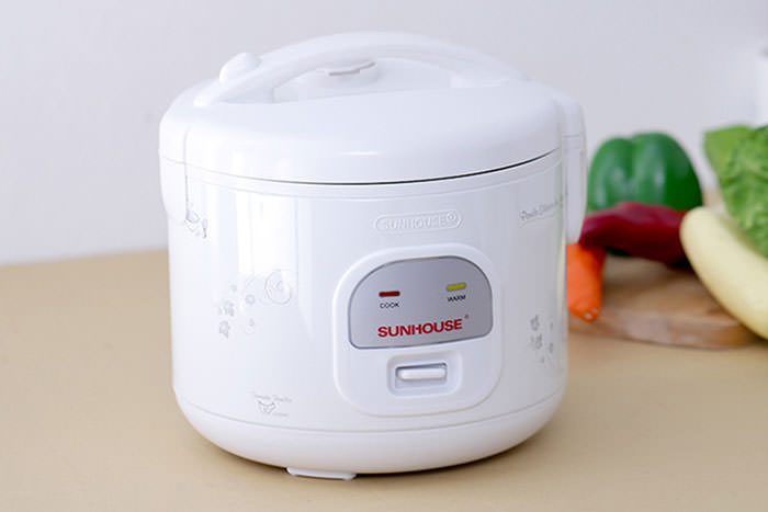 Nguyên nhân khiến nồi cơm điện hay bị trầy xước lớp chống dính 1