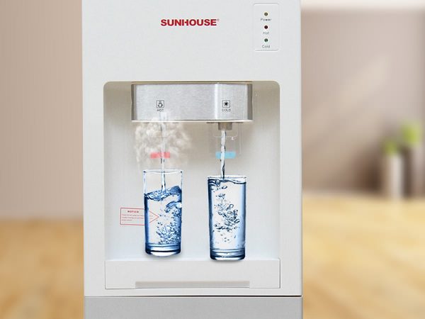 Những gợi ý giúp bạn chọn mua cây nước nóng lạnh tốt nhất 1