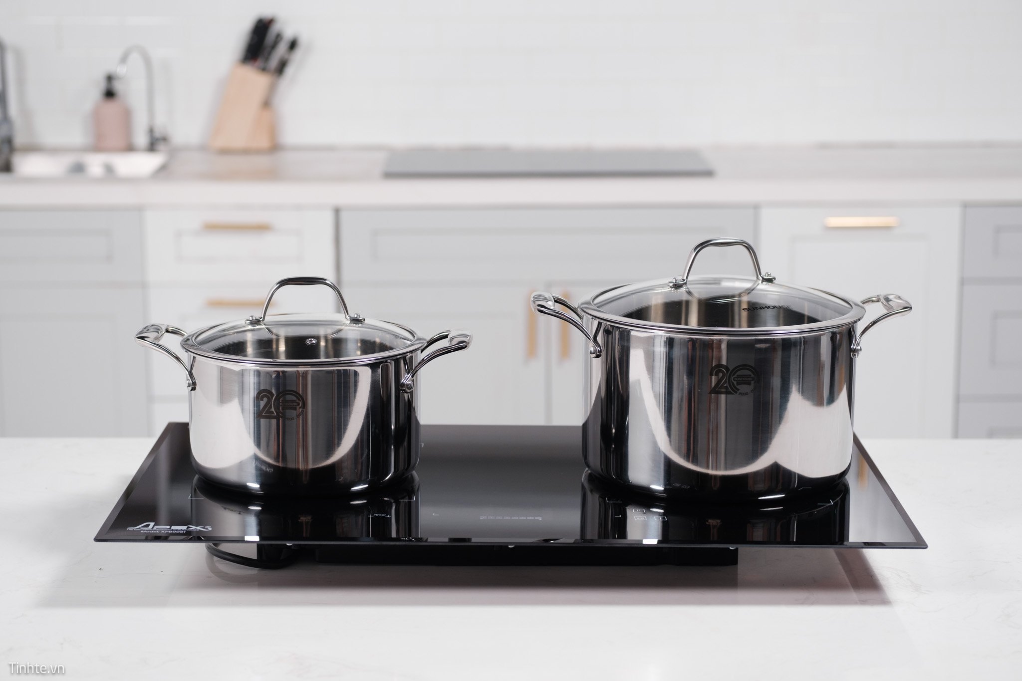 So sánh 3 chiếc bếp điện từ đôi CHÍNH HÃNG SUNHOUSE giá 5-20 triệu: bếp còn là khoảng đầu tư nội thất! 1
