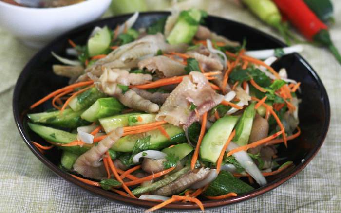 Xem World Cup tại nhà vẫn vui cùng 3 món nhậu cực ngon từ chân gà 1